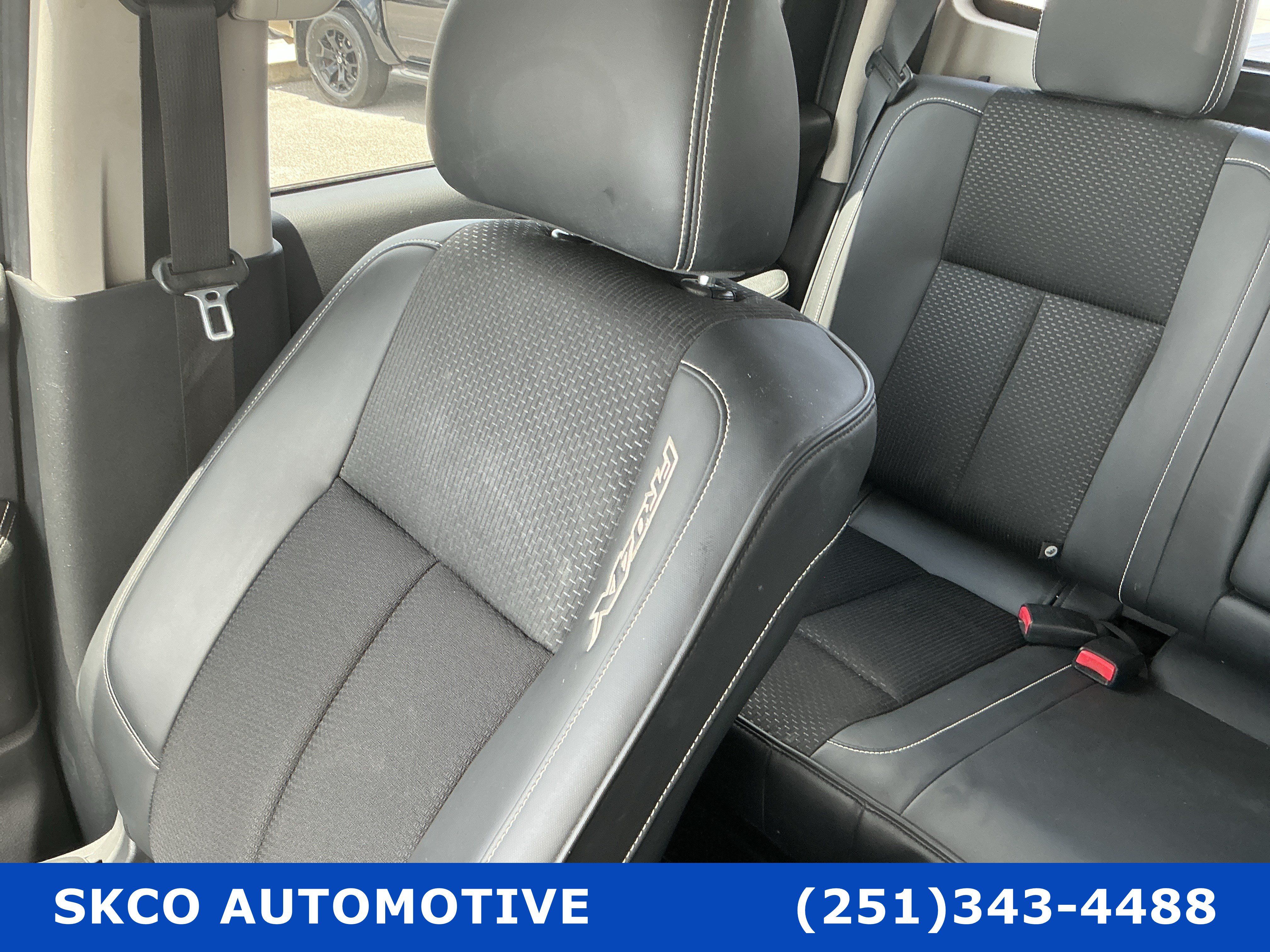 Used 2017 Nissan Titan PRO-4X AWD/4WD image 26