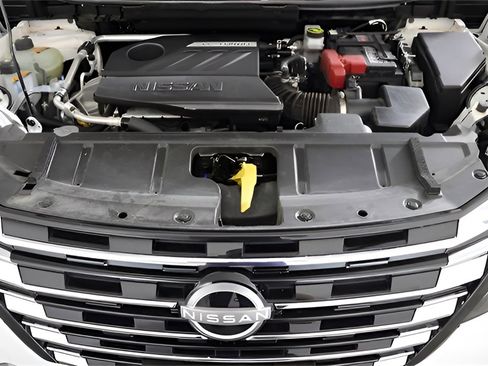 Used 2024 Nissan Rogue SL w/ SL Premium Package image 37