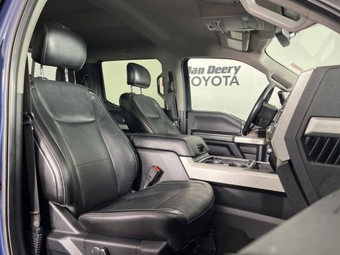 Used 2017 Ford F350 Lariat w/ Chrome Package image 35