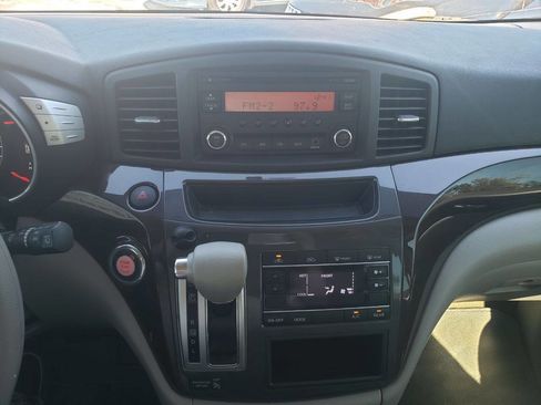 Used 2015 Nissan Quest S image 18