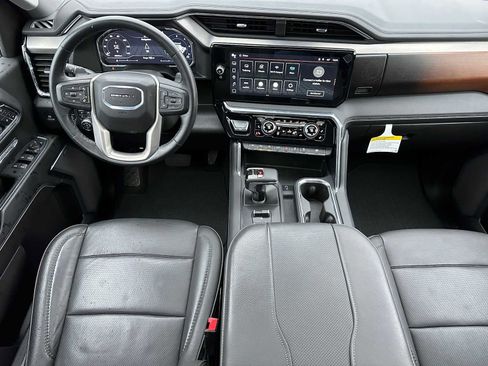 Used 2024 GMC Sierra 1500 Denali w/ Denali Reserve Package image 19