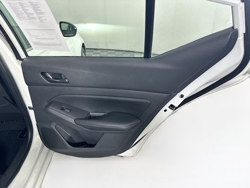 Used 2025 Nissan Altima 2.5 SV FWD image 28