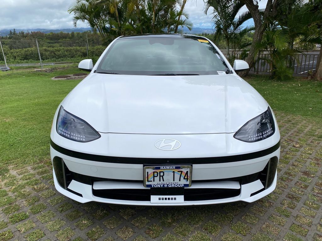 Used 2024 Hyundai Ioniq 6 Limited RWD image 2