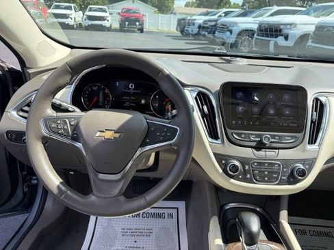 Used 2024 Chevrolet Malibu LT FWD image 17