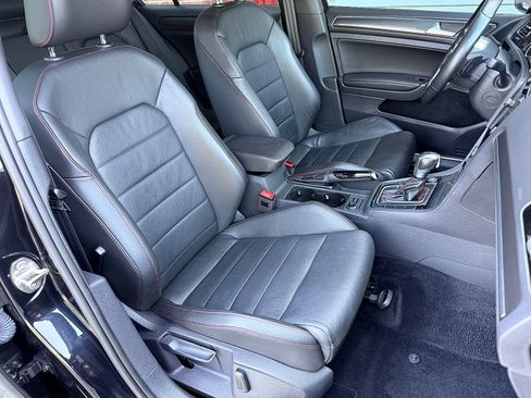 Used 2020 Volkswagen GTI SE FWD image 41