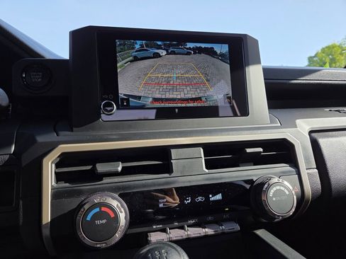 Certified 2024 Toyota Tacoma SR AWD/4WD image 32