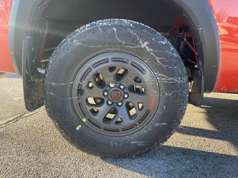 New 2025 Nissan Frontier PRO-4X w/ Pro Premium Package image 13