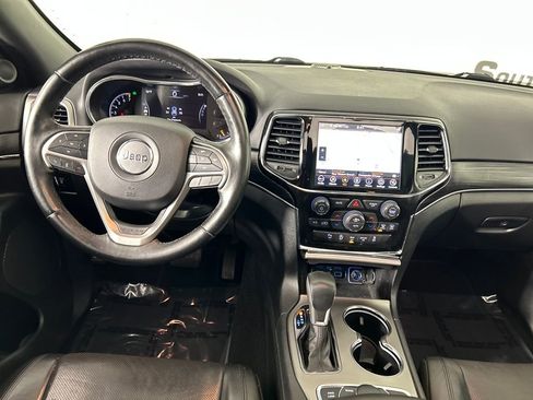 Used 2020 Jeep Grand Cherokee Limited w/ Luxury Group II image 19