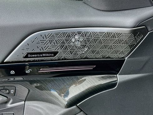 Used 2024 BMW 530i w/ Executive Package RWD image 19