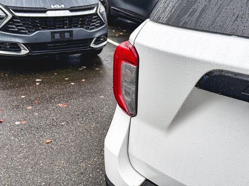 Used 2020 Ford Explorer ST w/ ST High-Performance Pack image 9