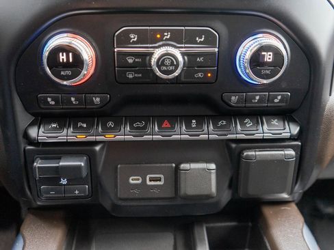 Used 2021 GMC Sierra 1500 Denali w/ Denali Ultimate Package image 28