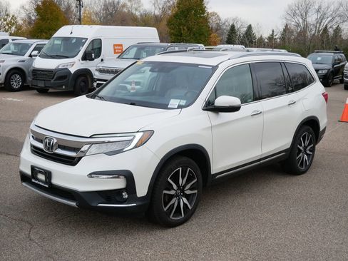 Used 2019 Honda Pilot Touring image 13