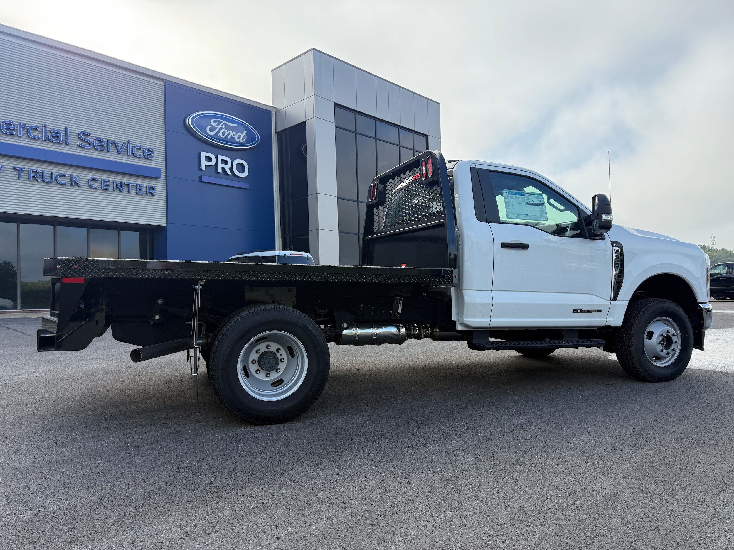 New 2025 Ford F350 XL w/ XL Chrome Package AWD/4WD image 10