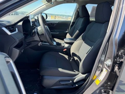 Certified 2023 Toyota RAV4 LE FWD image 14