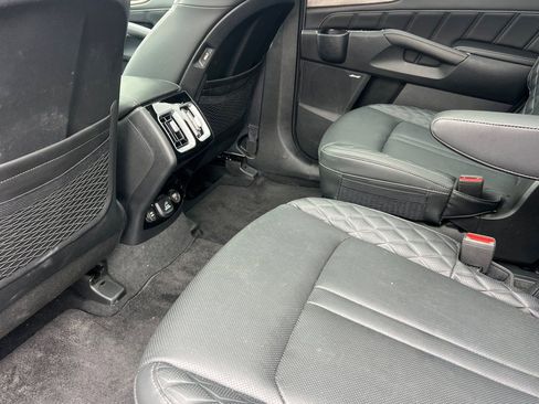 Used 2023 Kia Sorento SX Prestige AWD/4WD image 14