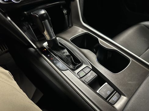 Used 2022 Honda Accord Sport image 12