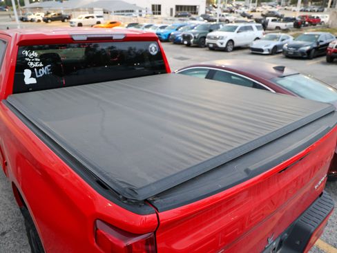 Used 2021 Chevrolet Silverado 1500 Custom image 11