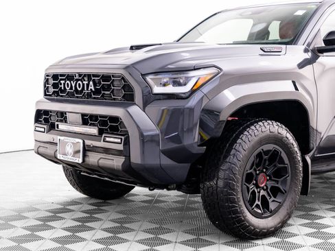 Used 2025 Toyota 4Runner TRD Off-Road AWD/4WD image 37