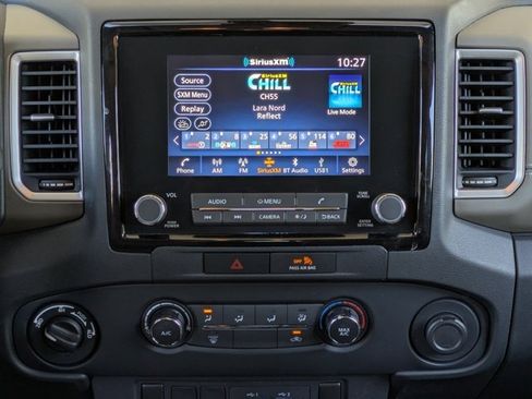 Used 2022 Nissan Frontier SV image 16