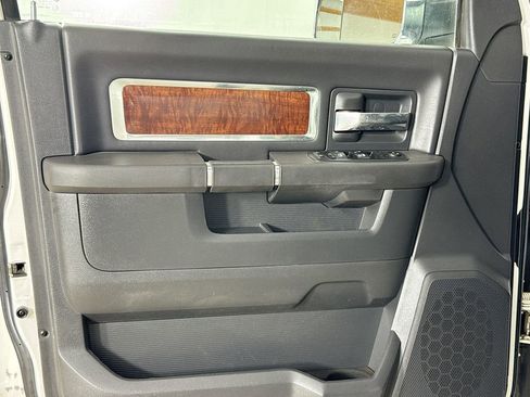 Used 2012 RAM 2500 Laramie w/ Cold Weather Group image 9