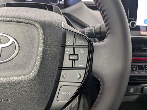 Used 2025 Toyota Prius Plug-In Hybrid FWD image 17