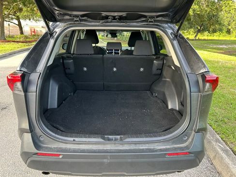 Used 2023 Toyota RAV4 LE FWD image 10