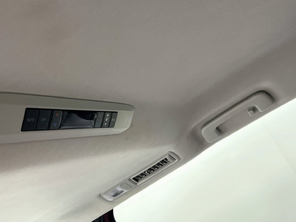 Used 2025 Toyota Sienna XLE w/ XLE Plus Package AWD/4WD image 26