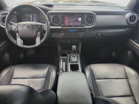 Certified 2022 Toyota Tacoma TRD Off-Road image 29