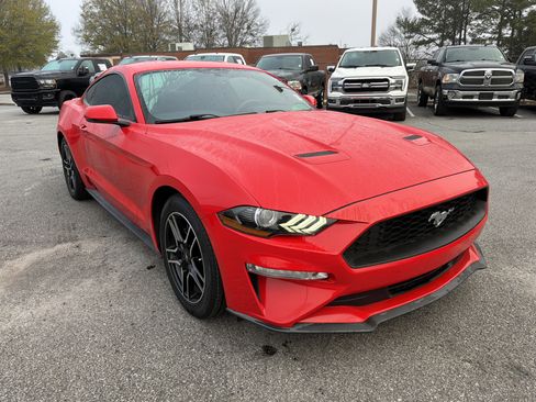 Used 2019 Ford Mustang Premium image 5