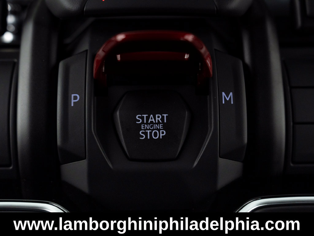 Used 2025 Lamborghini Urus S AWD/4WD image 24