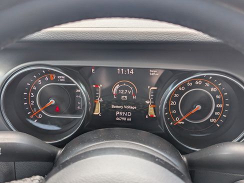 Used 2020 Jeep Gladiator Sport w/ Quick Order Package 24S AWD/4WD image 12