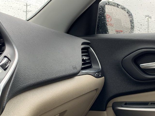 Used 2020 Jeep Cherokee Latitude FWD image 13
