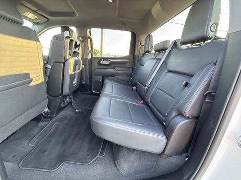 Used 2025 GMC Sierra 1500 SLT AWD/4WD image 20