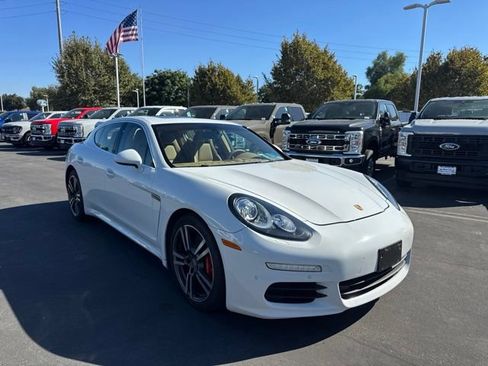Used 2014 Porsche Panamera S RWD image 4