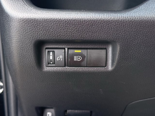 Certified 2025 Toyota RAV4 LE AWD/4WD image 24