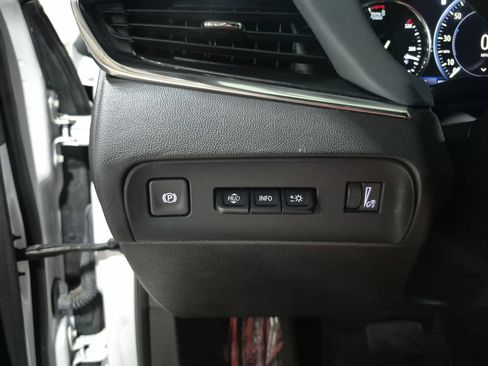 Certified 2024 Buick Enclave Premium AWD/4WD image 19