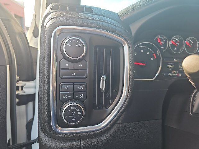 Used 2022 Chevrolet Silverado 2500 LT w/ Convenience Package AWD/4WD image 32