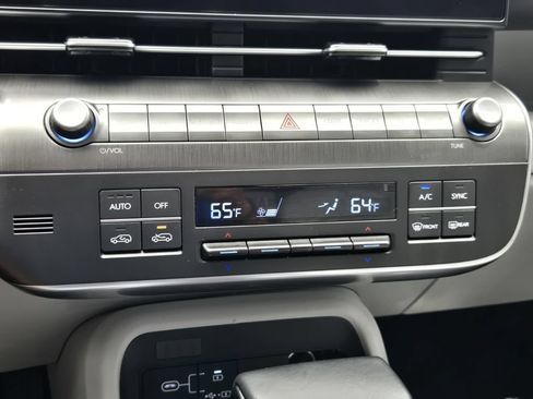 Certified 2024 Hyundai Kona SEL FWD image 20