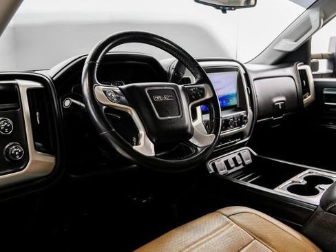 Used 2015 GMC Sierra 1500 SLE w/ Texas SLE Value Package AWD/4WD image 4