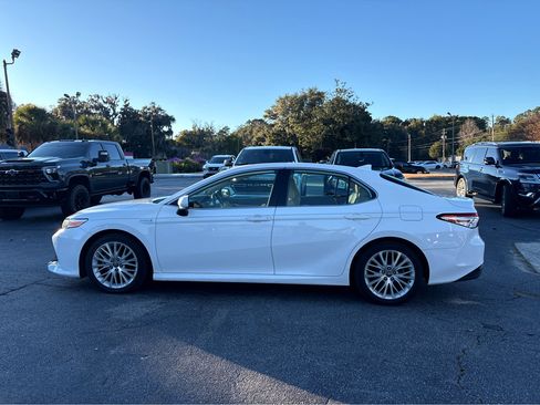 Used 2019 Toyota Camry Hybrid image 28