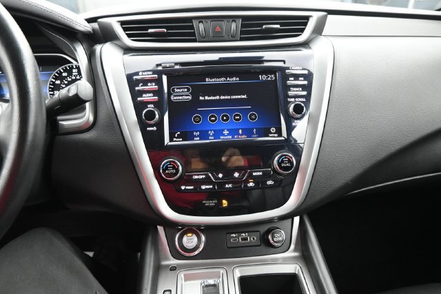 Used 2023 Nissan Murano SV FWD image 14
