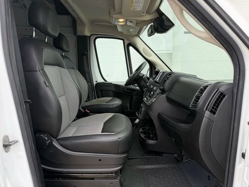 Used 2023 RAM ProMaster 1500 w/ Driver Convenience Group image 14