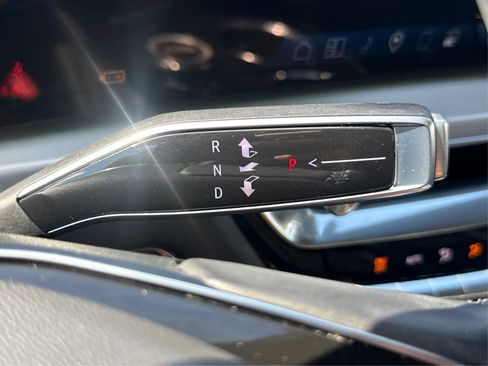 Used 2024 Cadillac Lyriq Sport AWD/4WD image 45