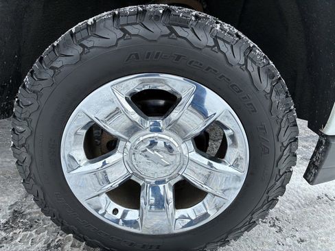 Used 2017 Chevrolet Silverado 1500 LTZ Z71 w/ LTZ Plus Package image 32