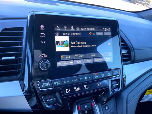 Used 2024 Honda Odyssey Sport image 32