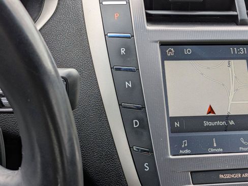 Used 2020 Lincoln MKZ Reserve FWD image 13