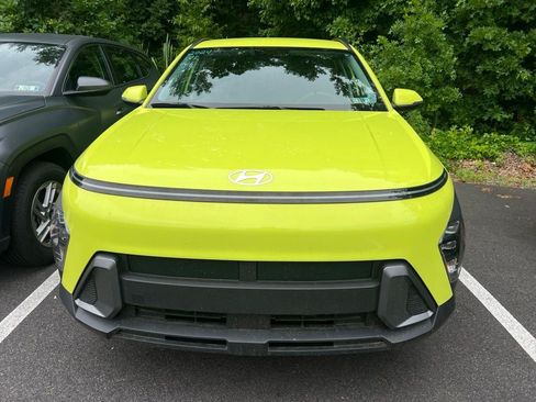 Certified 2024 Hyundai Kona SEL AWD/4WD image 2