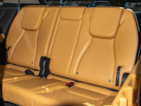 Used 2022 Kia Carnival LX image 14