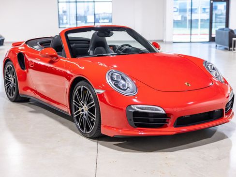 Used 2014 Porsche 911 Turbo S AWD/4WD image 10