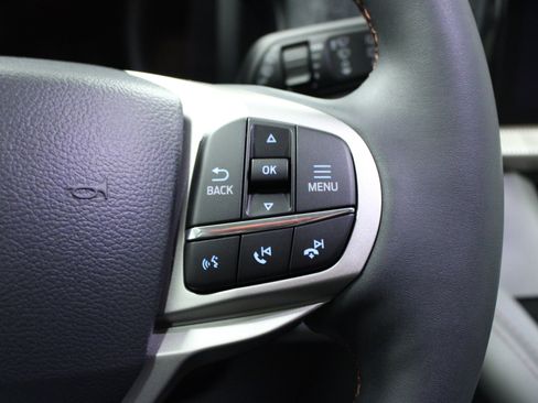 New 2026 Ford Explorer Active w/ Active Comfort Package image 22